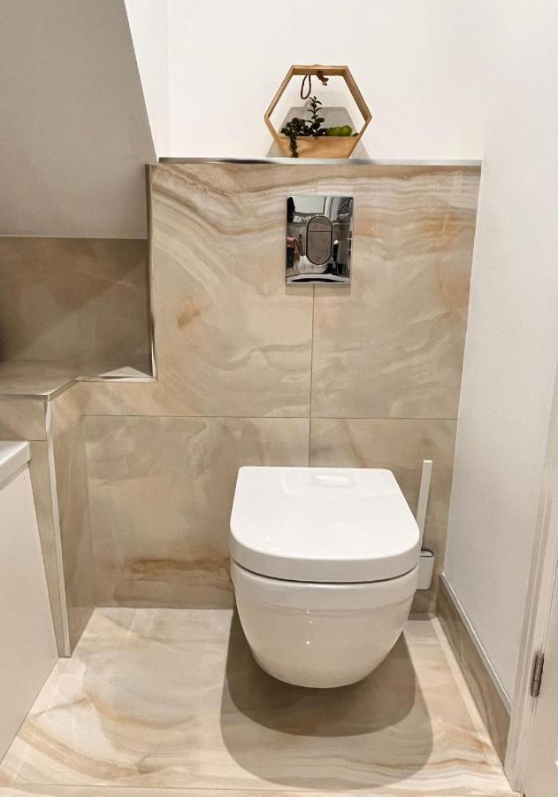 Luxurious Double Bedroom, Ensuite With Free Wifi. 옥스퍼드 외부 사진
